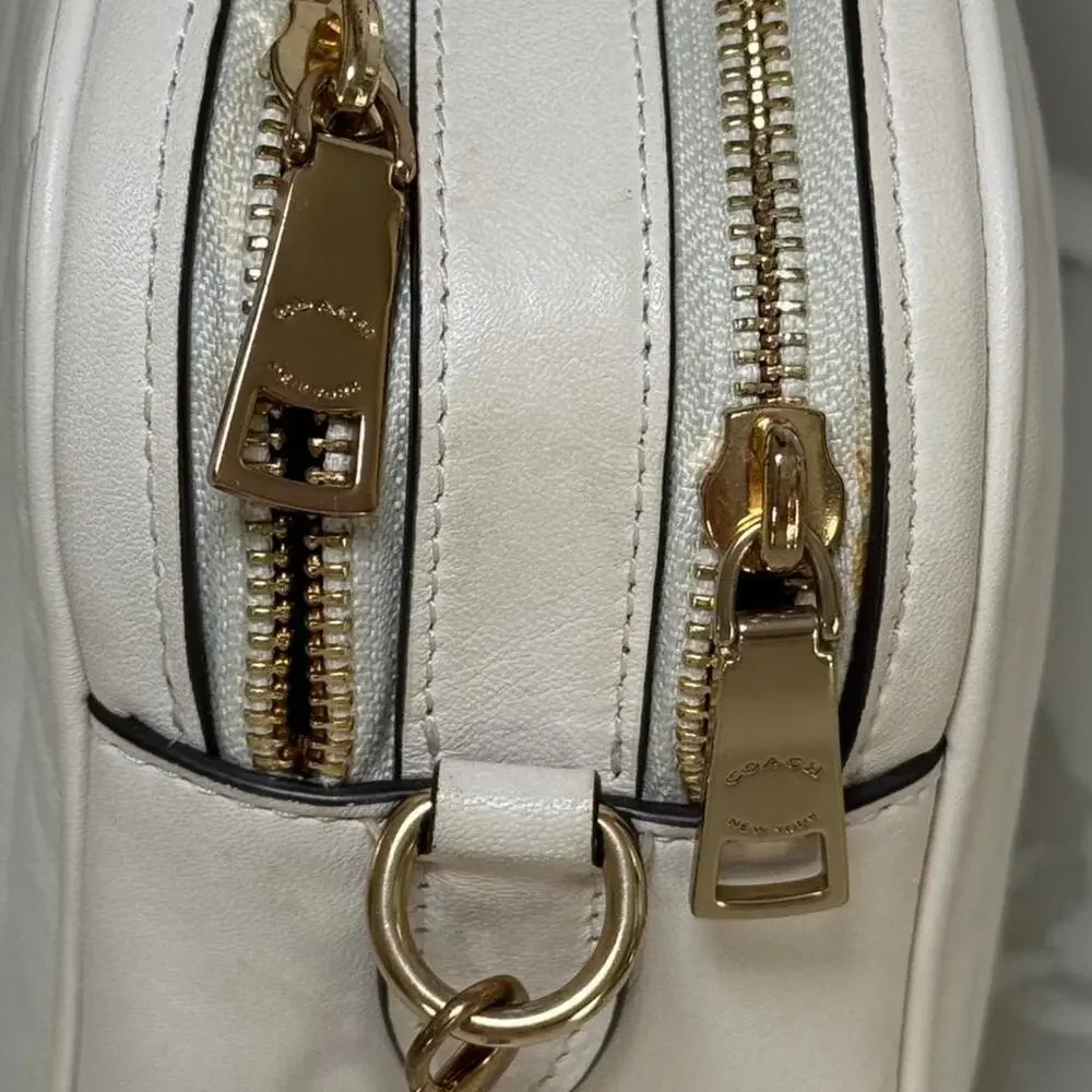 Coach White Quilted Leather Crossbody Bag Dual Zipper Gold Chain Shoulder Purse - Picture 7 of 8